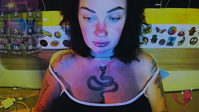 EllieOz's cam snapshot