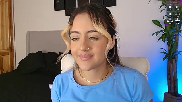 MaryMoon_'s cam snapshot