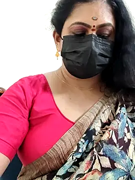 Sweetie_swetha37 live sex cam