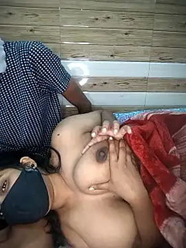 xoupleaura's cam snapshot