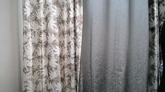 Hott_Niya's cam snapshot