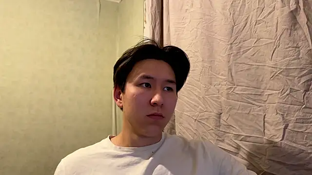 aliktasty's cam snapshot