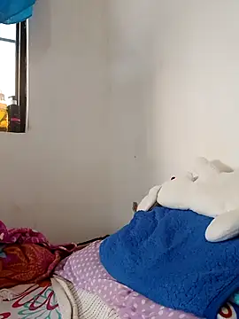 yaneth_'s cam snapshot