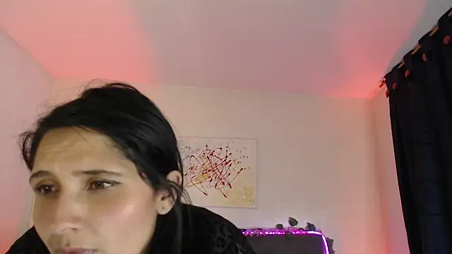 emily_leinner's cam snapshot