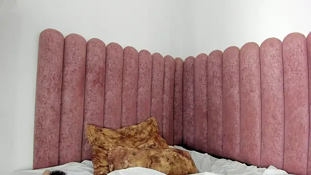 AuraSky_'s cam snapshot