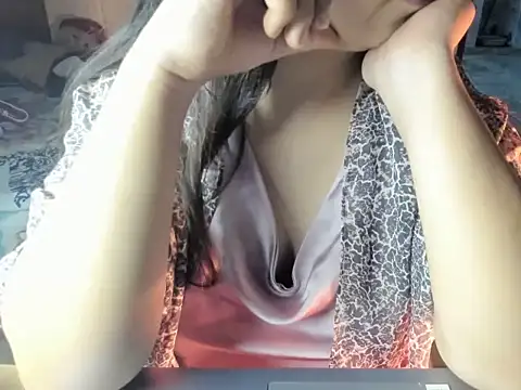 Divya68's cam snapshot