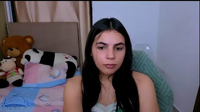 _elenna's cam snapshot