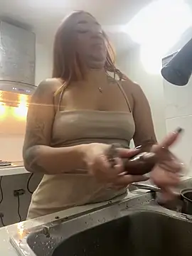 Alba_Grey's cam snapshot