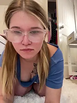 Riley_ray69's cam snapshot