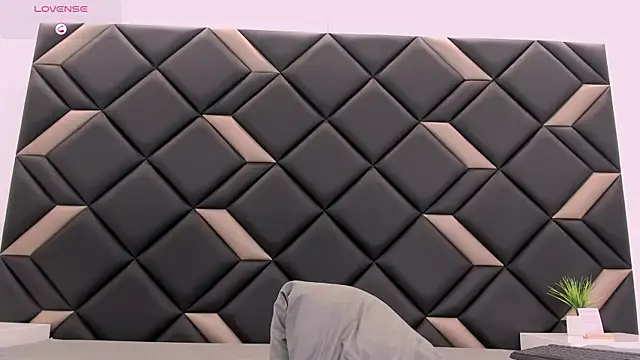 GeraldineSandoval's cam snapshot