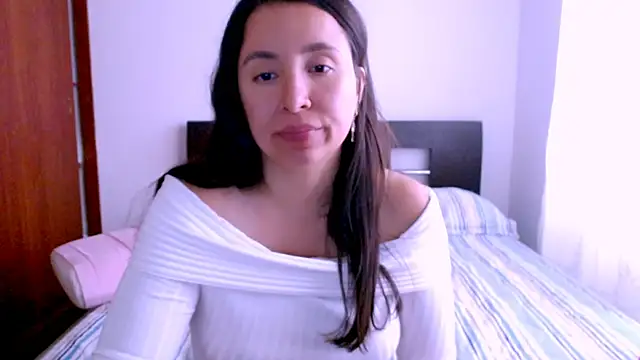 emely_sexx20's cam snapshot