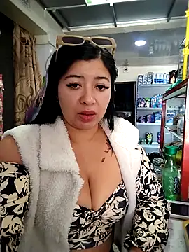 Pp-ari4na03's cam snapshot