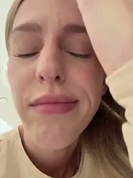 kira_mia's cam snapshot