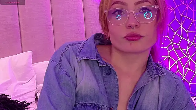 danielamilles's cam snapshot