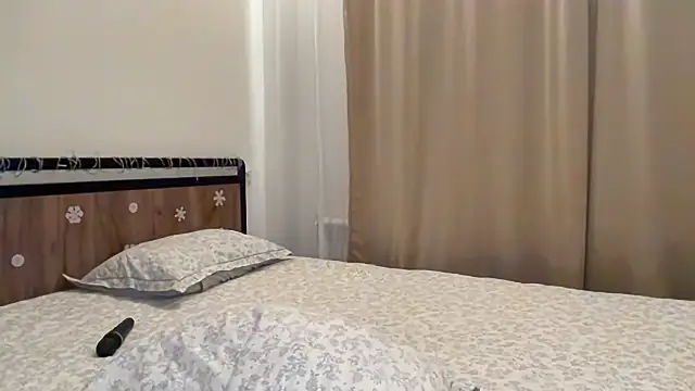 anora_sunny live sex cam