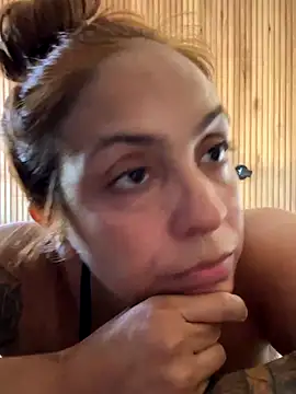 cabrooonaaa's cam snapshot