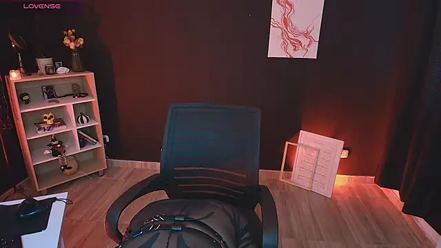 _WednesdayFriday_'s cam snapshot