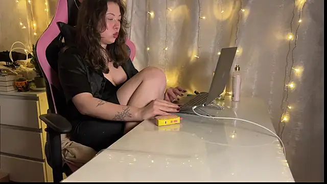 misswishh_'s cam snapshot