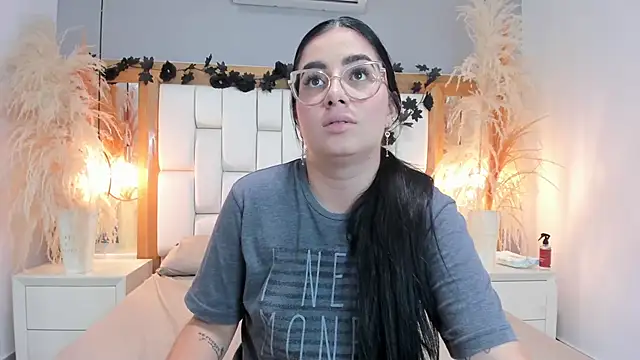 GabyJhons's cam snapshot