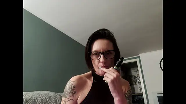 Zora-Enn's cam snapshot