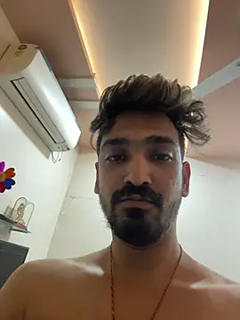 hornyguy271192 live sex cam