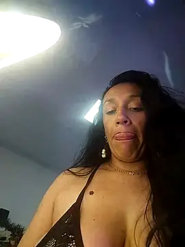 Shantey_Laurent's cam snapshot