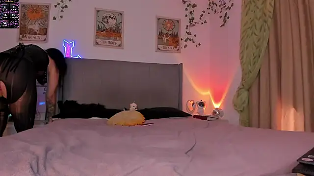 Whitekitty-exe's cam snapshot