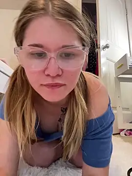 Riley_ray69's cam snapshot