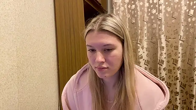 SkyeDavis's cam snapshot