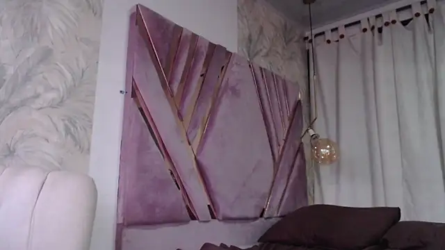 KiraaWild's cam snapshot