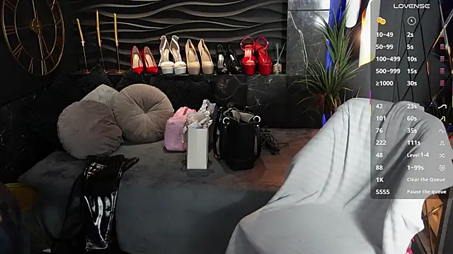 MistressDarsy's cam snapshot