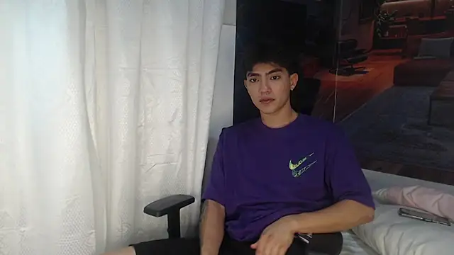 RomeoMillerr's cam snapshot