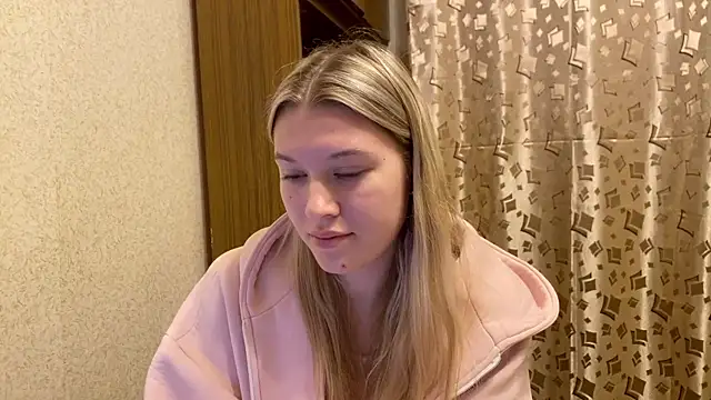 SkyeDavis's cam snapshot