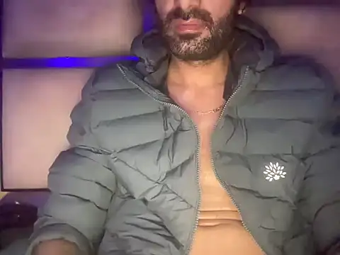 LustyDuoSecrets's cam snapshot