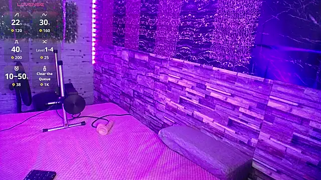 emma_petit07's cam snapshot