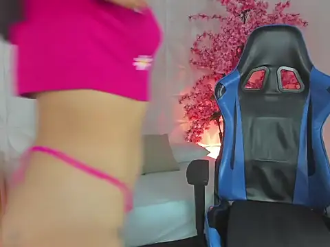 madison_saenzz's cam snapshot