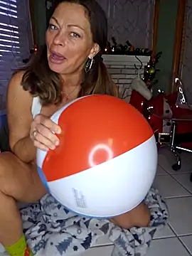 Erotic_and_Exotic's cam snapshot