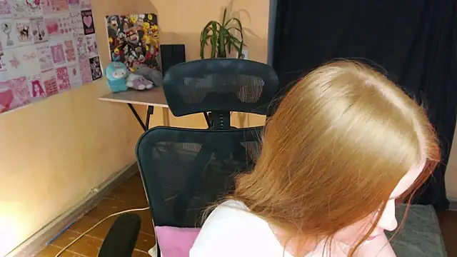 Alice_ShyFox's cam snapshot