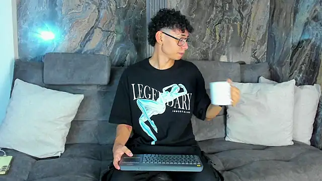 Daviid_laidd live sex cam