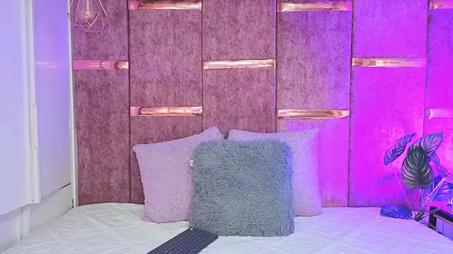 AuroraLanee_'s cam snapshot