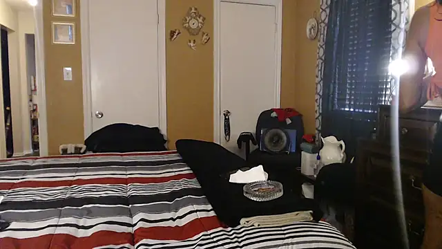 DivatheSnakecharmer's cam snapshot