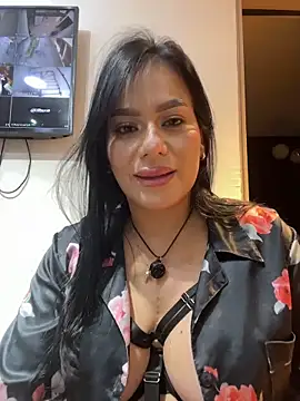 Miah_gomez_'s cam snapshot