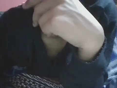 Studfromdelhi's cam snapshot