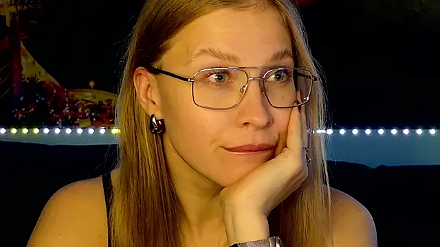 pusyavykusya's cam snapshot