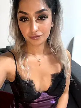 Mia_spicyy's cam snapshot