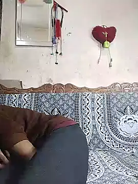 BadBoySmoker7070 live sex cam