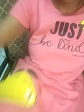 tamil_thaara03's cam snapshot