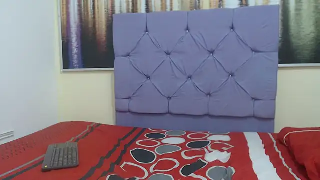 alison_sexxy's cam snapshot