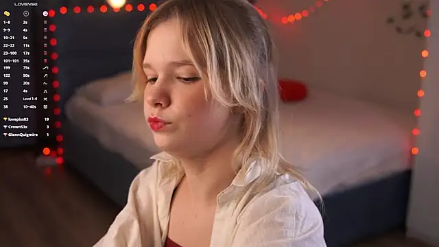 PhillisEsplin's cam snapshot