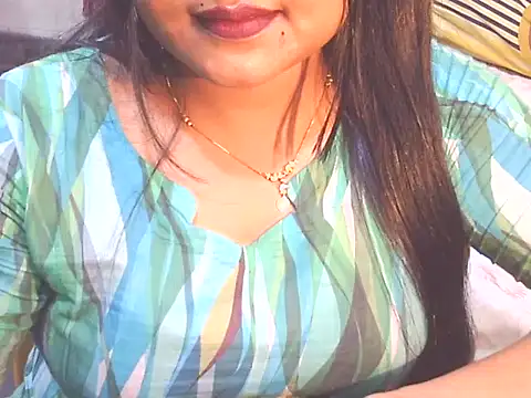 Nusrat_Faria07's cam snapshot